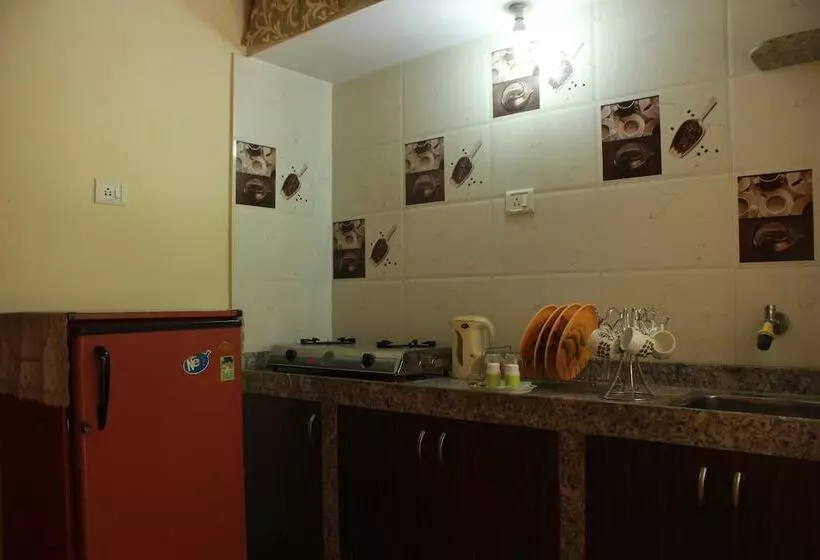 ペンション Oyo Home 9358 Designer 1bhk