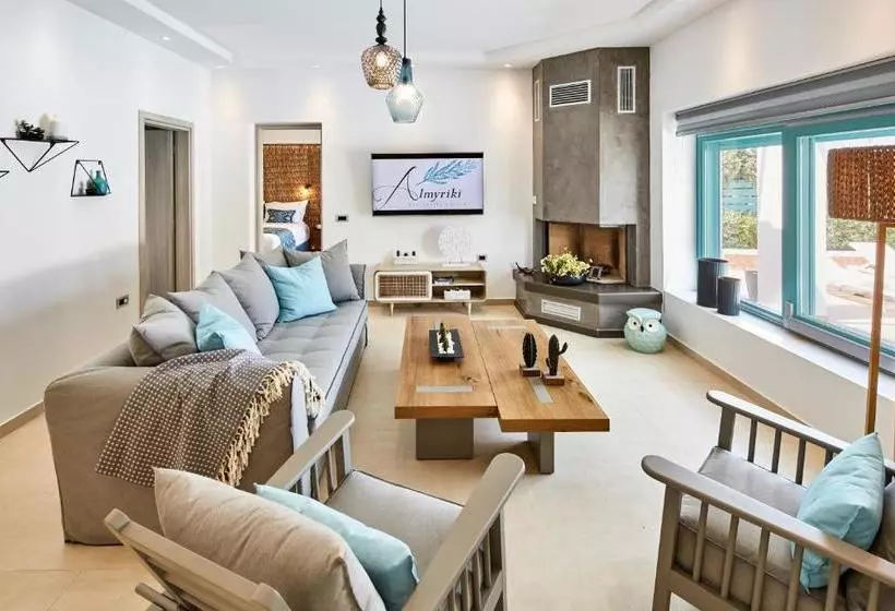 Almyriki Beach Villa
