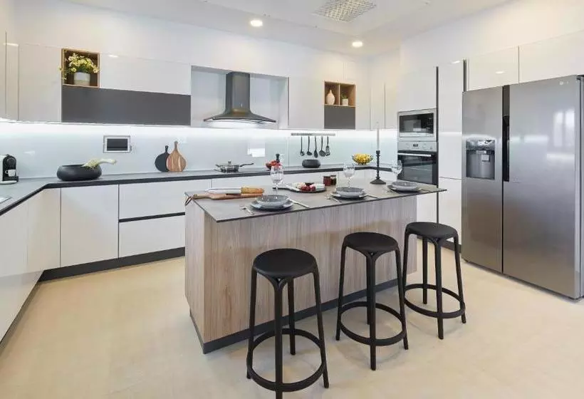 Almyriki Beach Villa