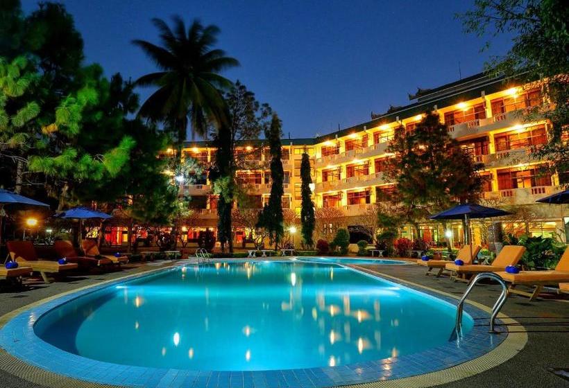 Amazing Kengtong Resort