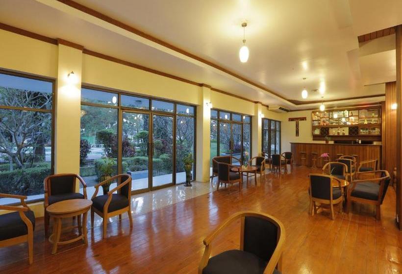 Amazing Kengtong Resort