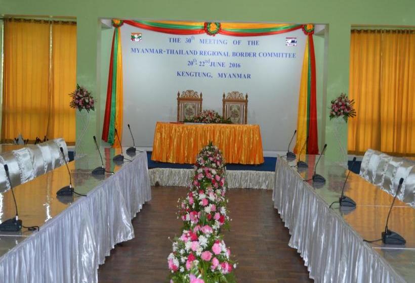 Amazing Kengtong Resort