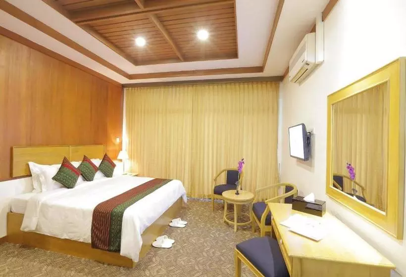 Amazing Kengtong Resort