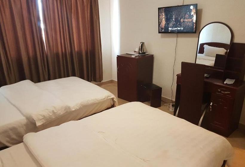 فندق فئة نجمة واحدة Royal Hotel