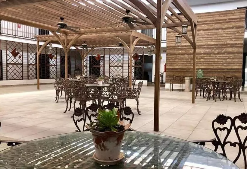 Hotelli Barante Suites