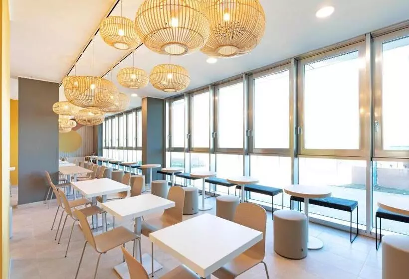 B&B Hotel Roma Fiumicino Aeroporto Fiera 1