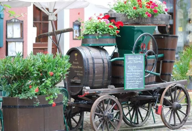 Hotelli Gasthaus Zum Hirschen