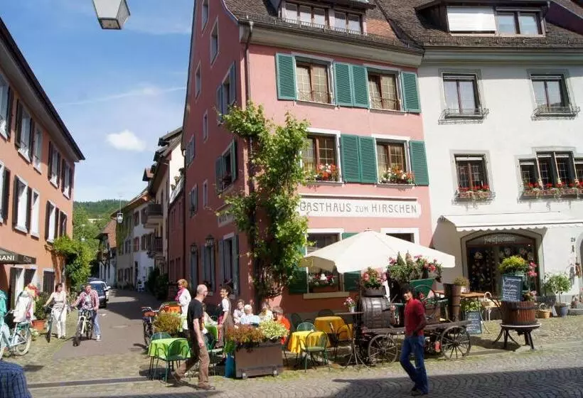 Hotelli Gasthaus Zum Hirschen