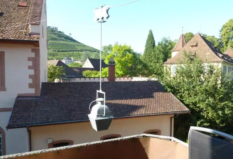 Hotelli Gasthaus Zum Hirschen