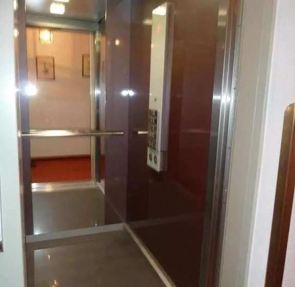 Hotelli Gasthaus Zum Hirschen