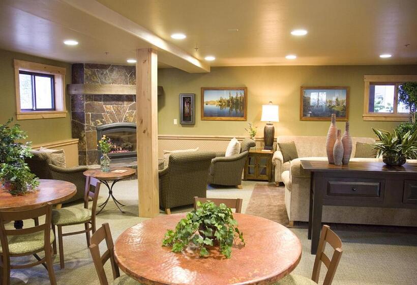 فندق Getaways At Olympic Village Inn