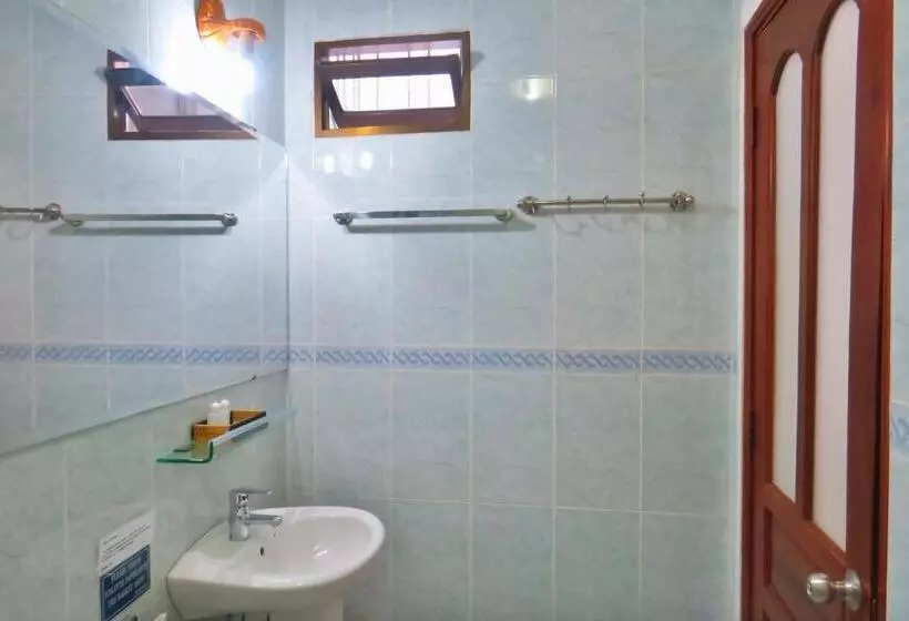 Giang Sơn Hotel江山民宿范五老区酒吧街胡志明市