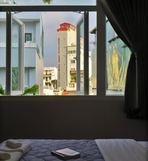 Giang Sơn Hotel江山民宿范五老区酒吧街胡志明市