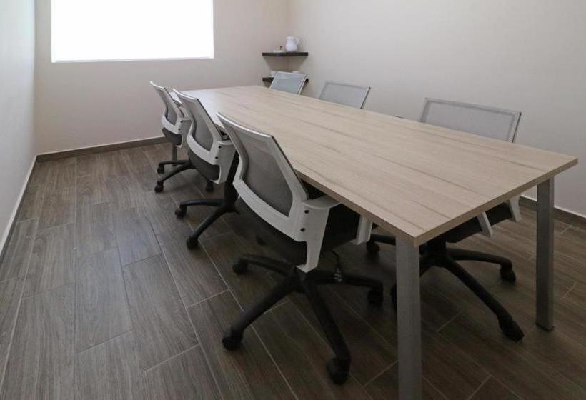 فندق Holiday Inn  Chilpancingo, An Ihg