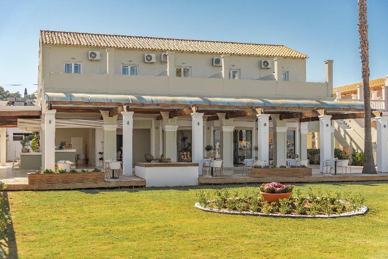 בית מלון כפרי Olive Grove Beachfront