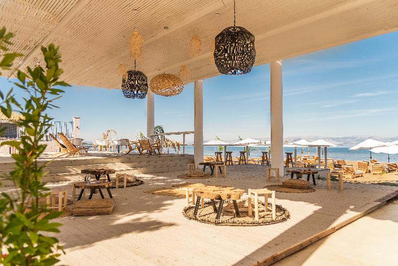 בית מלון כפרי Olive Grove Beachfront