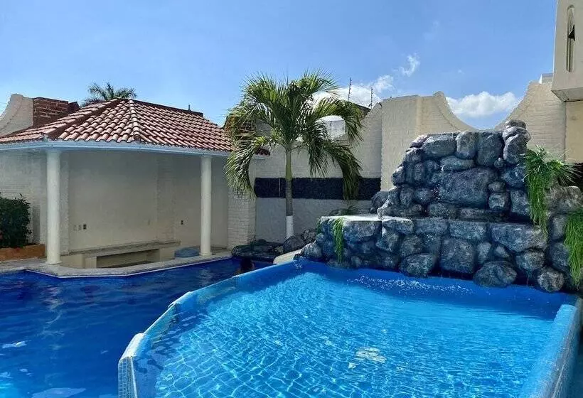 Hotelli Playa De Oro   Enfrente De Wtc Y Plazas Comerciales