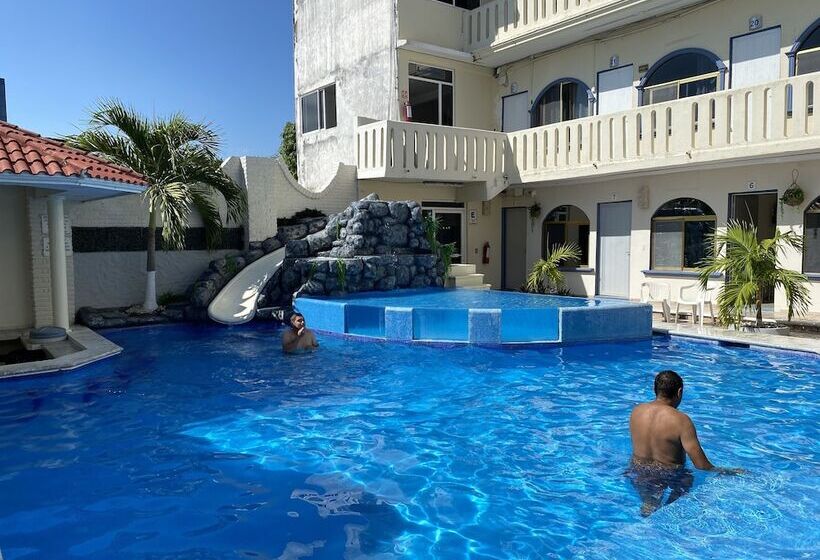 فندق Playa De Oro   Enfrente De Wtc Y Plazas Comerciales