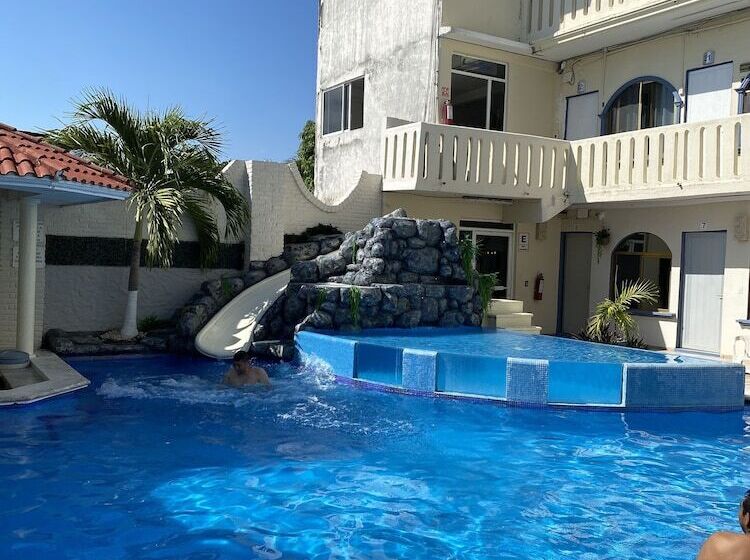 فندق Playa De Oro   Enfrente De Wtc Y Plazas Comerciales