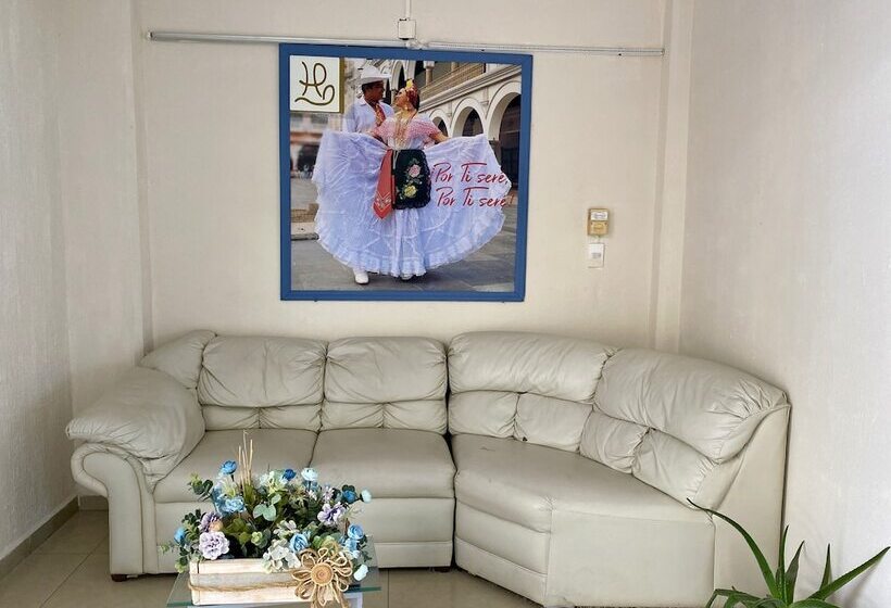 فندق Playa De Oro   Enfrente De Wtc Y Plazas Comerciales