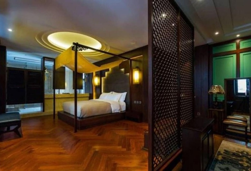 בית מלון כפרי Silver Chest Boutique