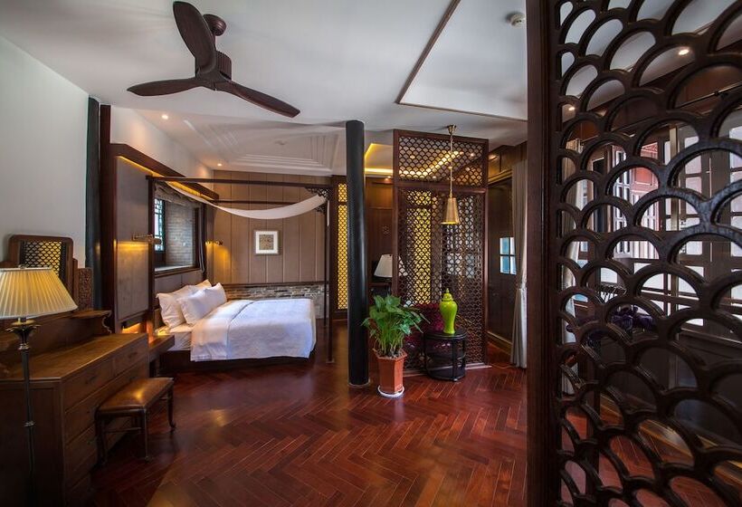 בית מלון כפרי Silver Chest Boutique