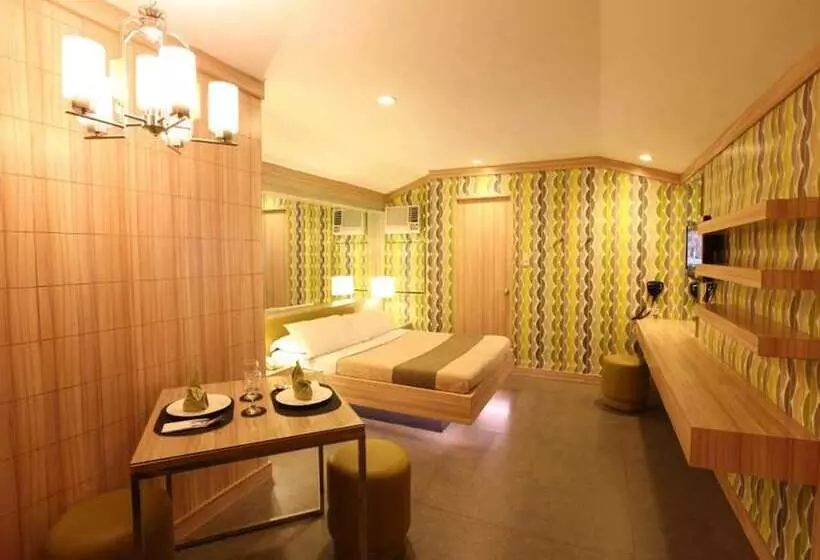 ホテル Victoria Court Escarpment Pasig