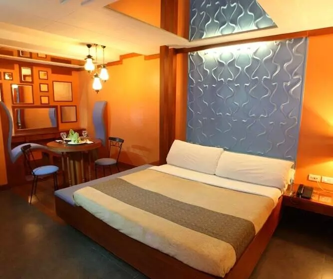 ホテル Victoria Court Escarpment Pasig