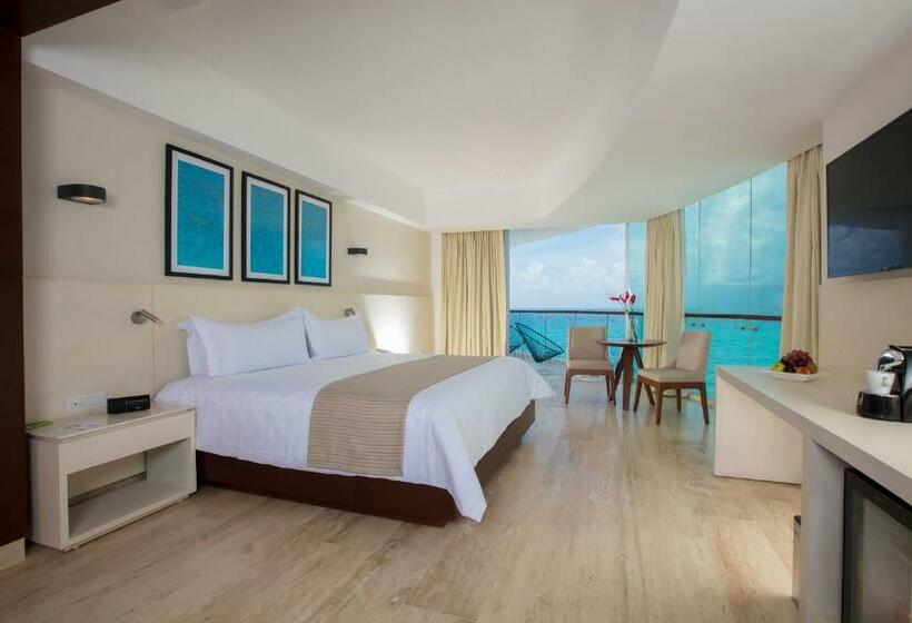 渡假胜地  Altitude at Krystal Grand Cancun - All Inclusive