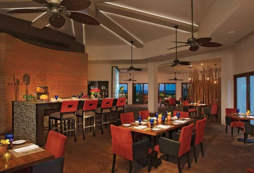 渡假胜地  Altitude at Krystal Grand Cancun - All Inclusive