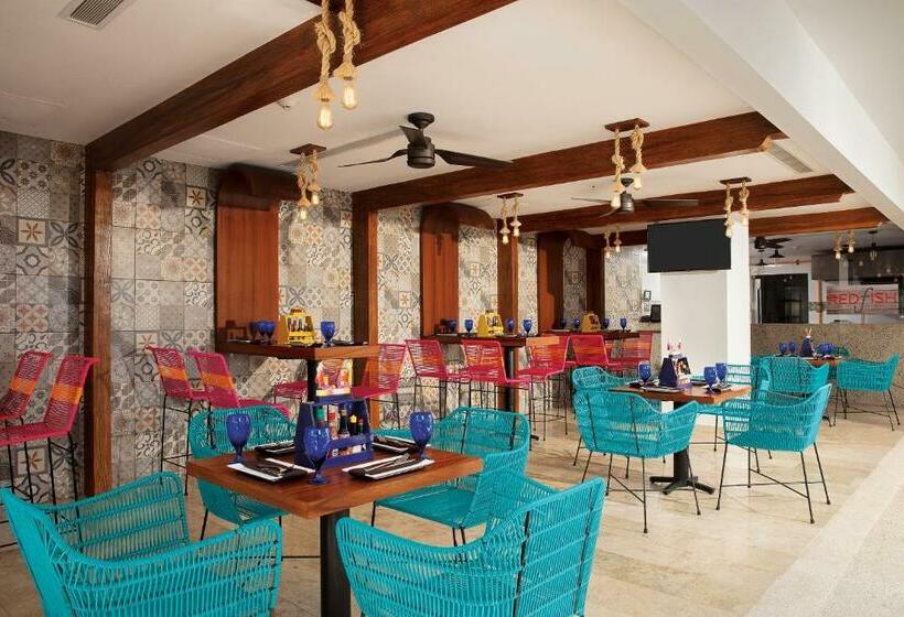 渡假胜地  Altitude at Krystal Grand Cancun - All Inclusive