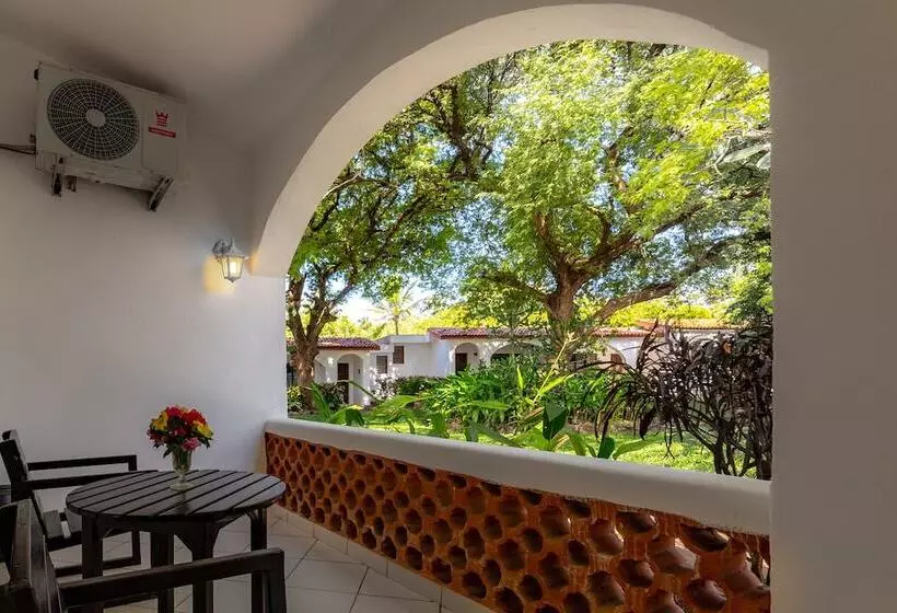 استراحتگاه Diani Sea Lodge   All Inclusive