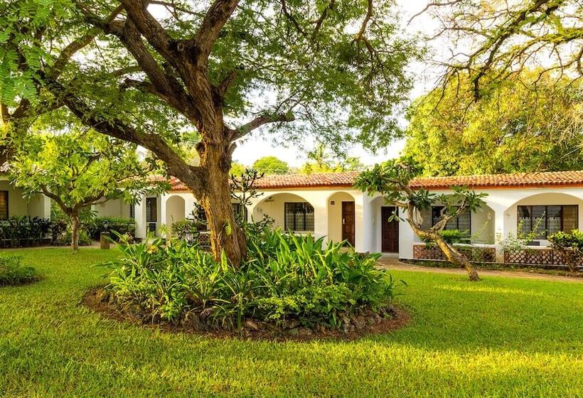 استراحتگاه Diani Sea Lodge All Inclusive