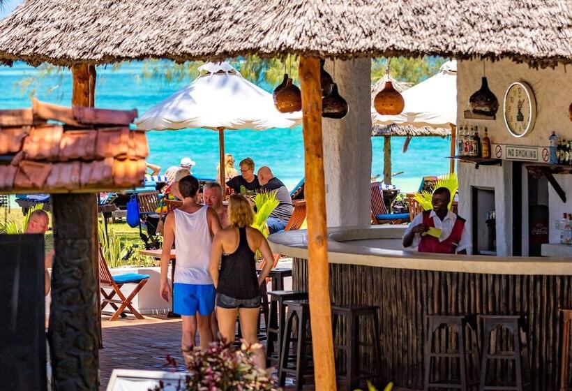 استراحتگاه Diani Sea Lodge All Inclusive