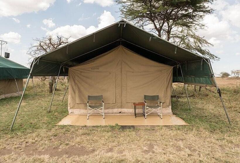 Resort Serengeti Wild Camps