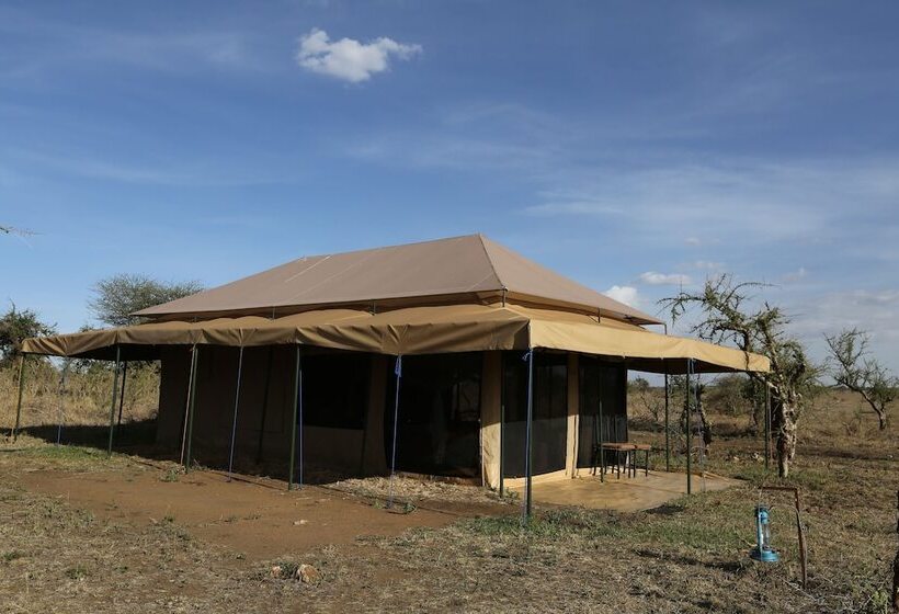 Resort Serengeti Wild Camps