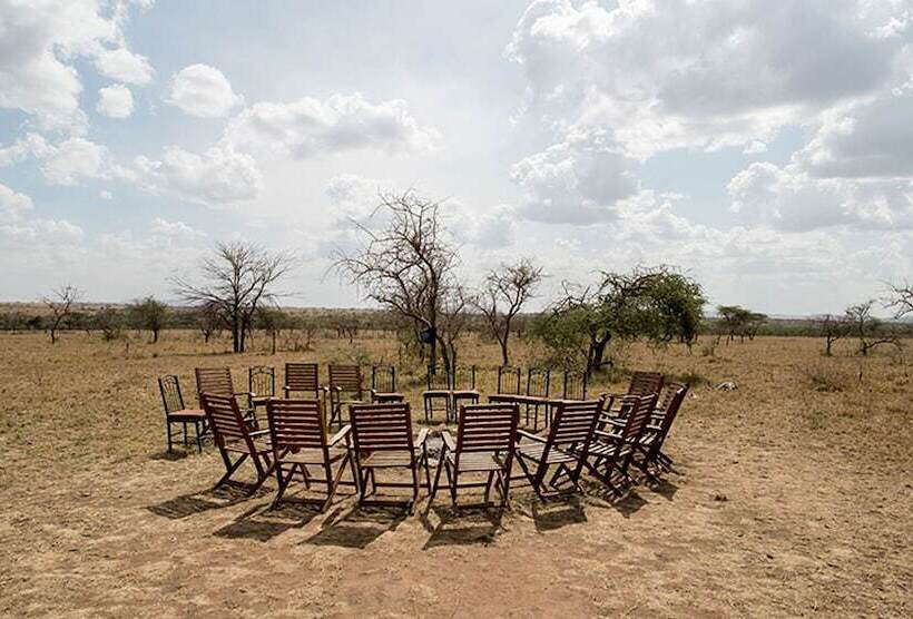 Resort Serengeti Wild Camps
