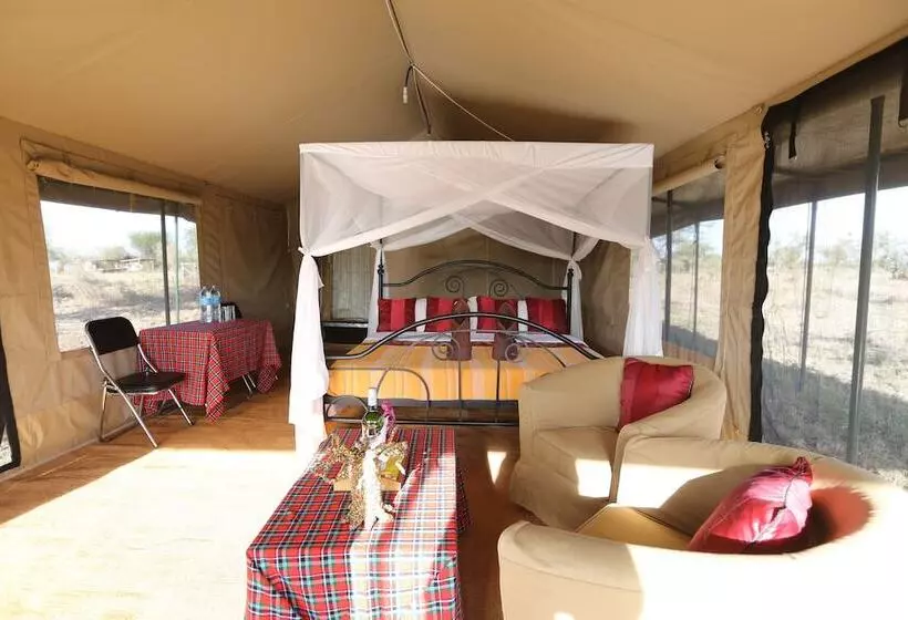 استراحتگاه Serengeti Wild Camps