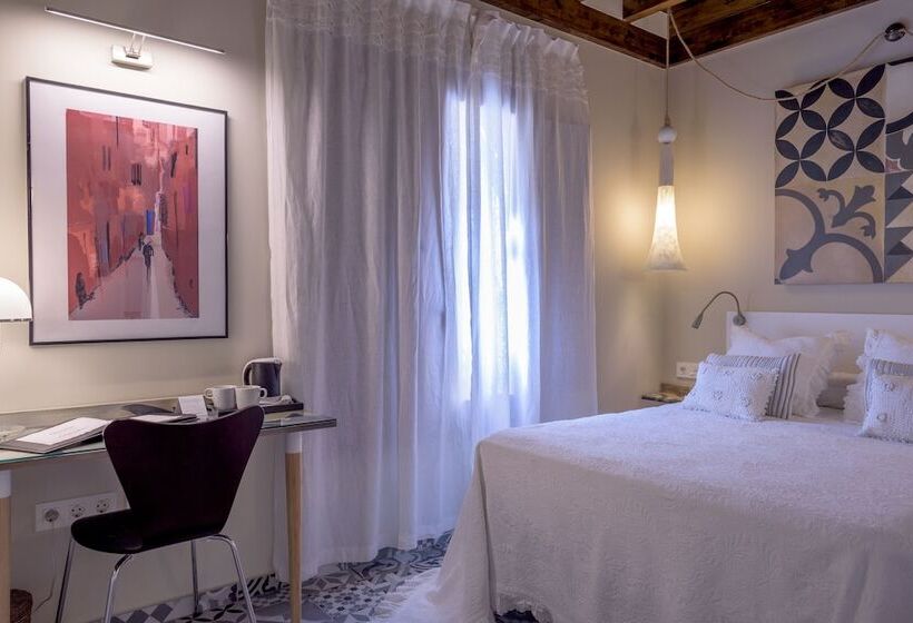 هتل Alojamiento Con Encanto La Luna En El Alba