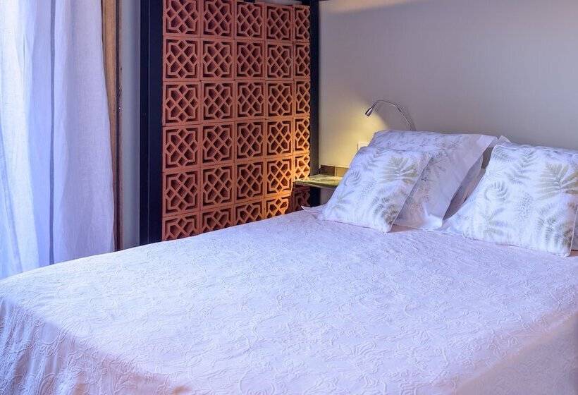 هتل Alojamiento Con Encanto La Luna En El Alba