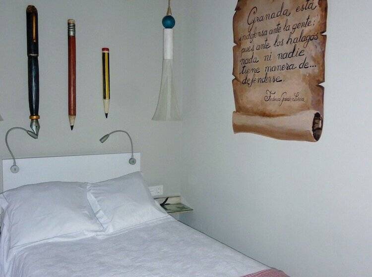 هتل Alojamiento Con Encanto La Luna En El Alba