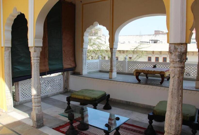 Hotel Dera Mandawa