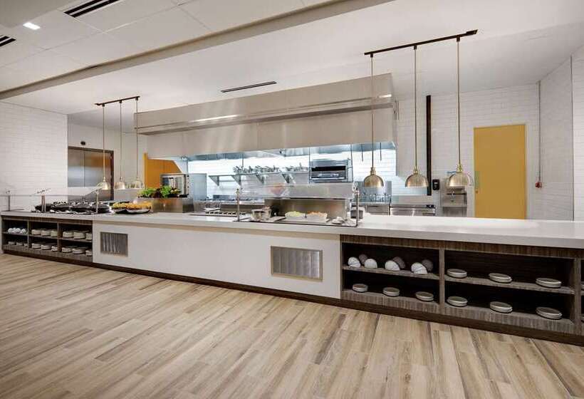 فندق Embassy Suites By Hilton St Augustine Beach Oceanfront Resort