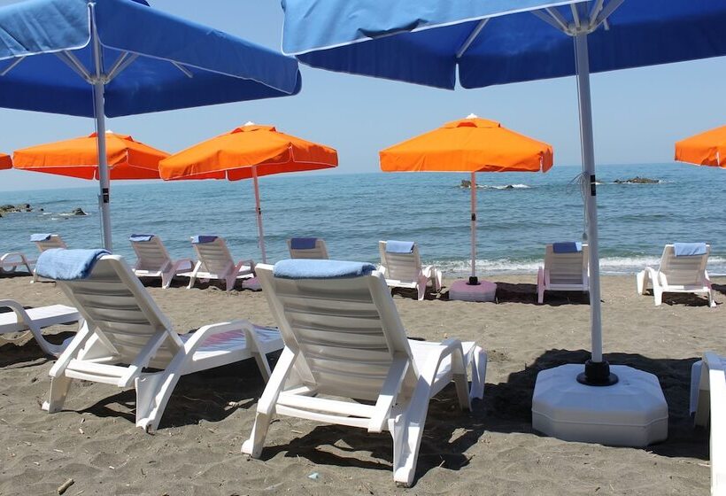 Отель Mavi Marin Boutique