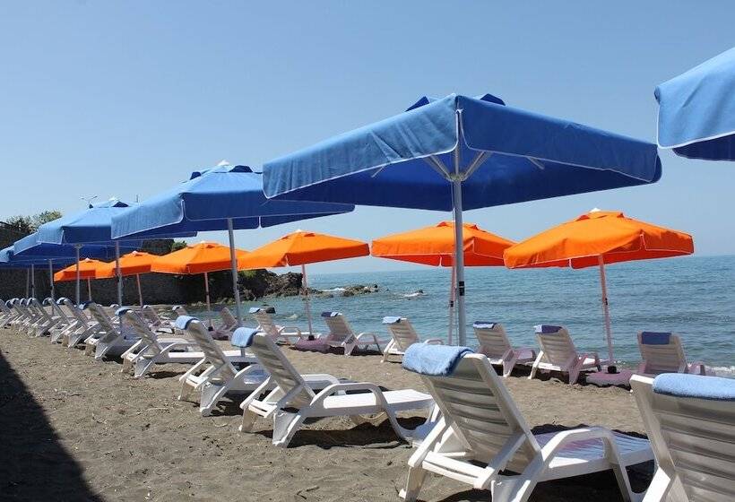 Отель Mavi Marin Boutique