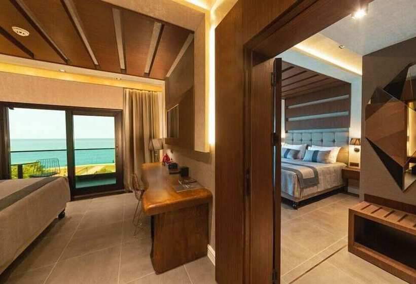 Отель Mavi Marin Boutique