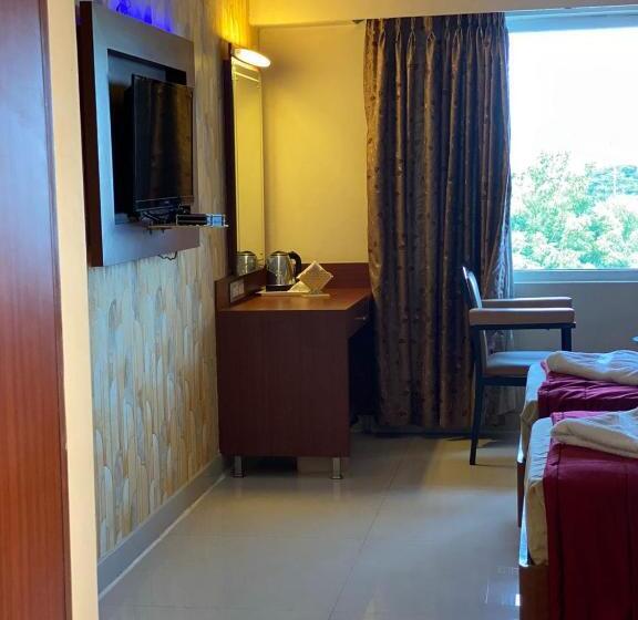 Hotell Maya Residency