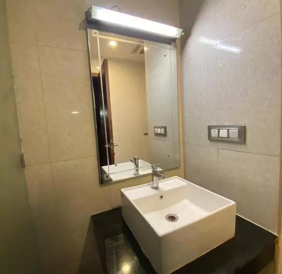 Hotelli Maya Residency