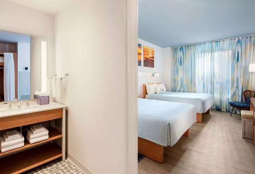 Hotelli Universal Endless Summer Resort – Dockside Inn And Suites