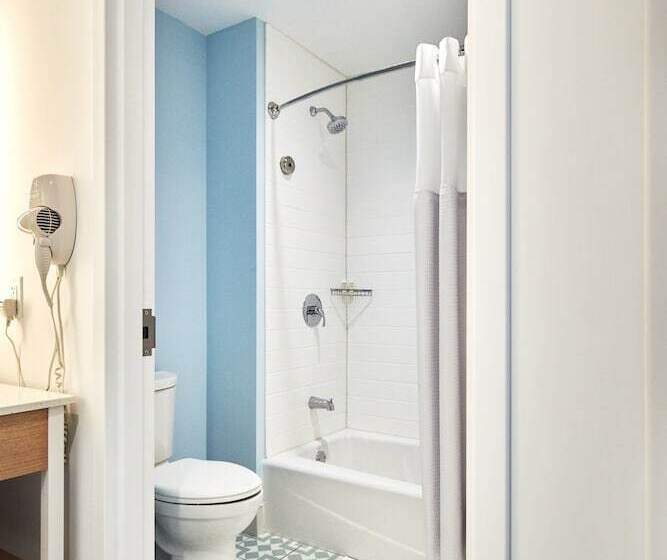 هتل Universal’s Endless Summer Resort – Dockside Inn And Suites